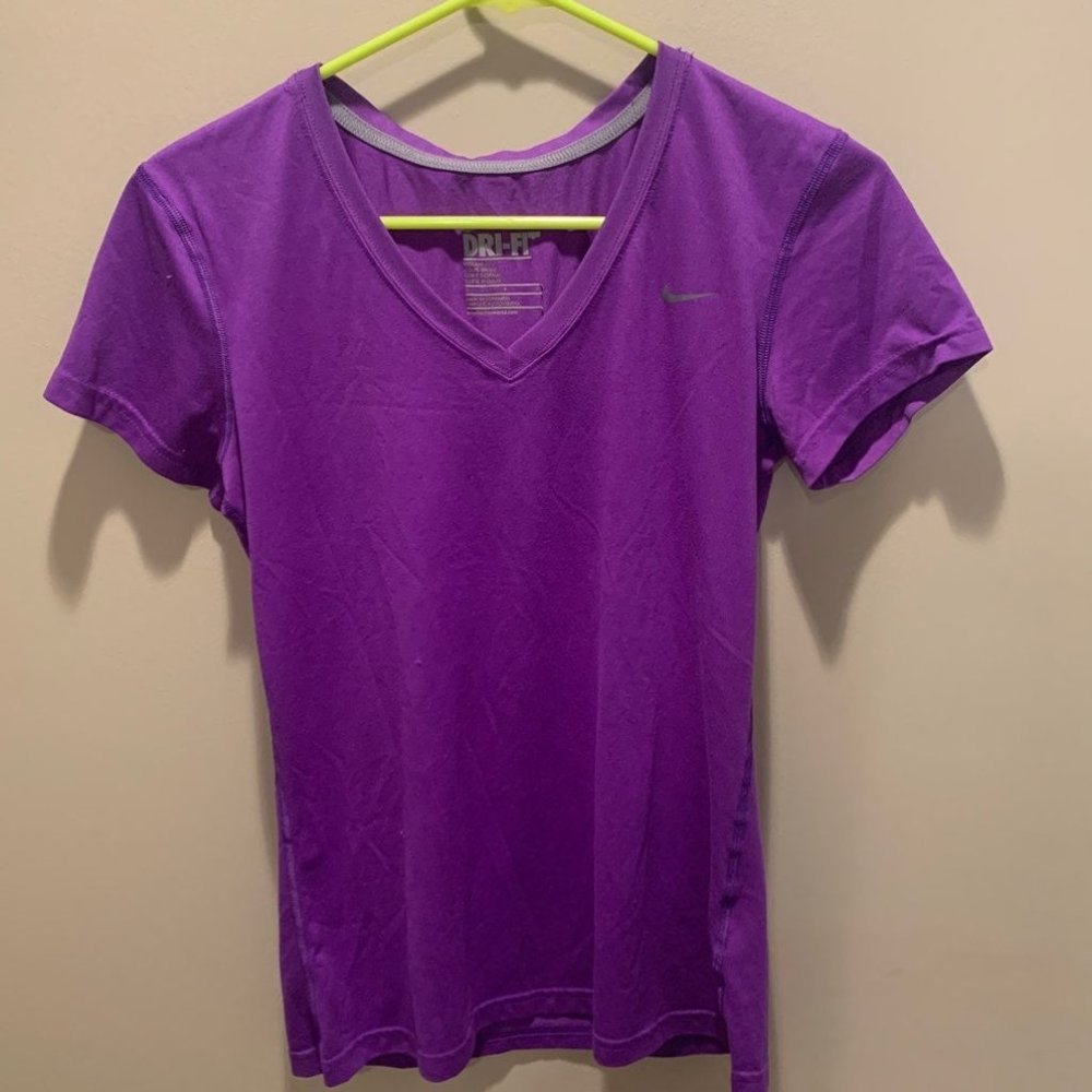 Nike T-shirt